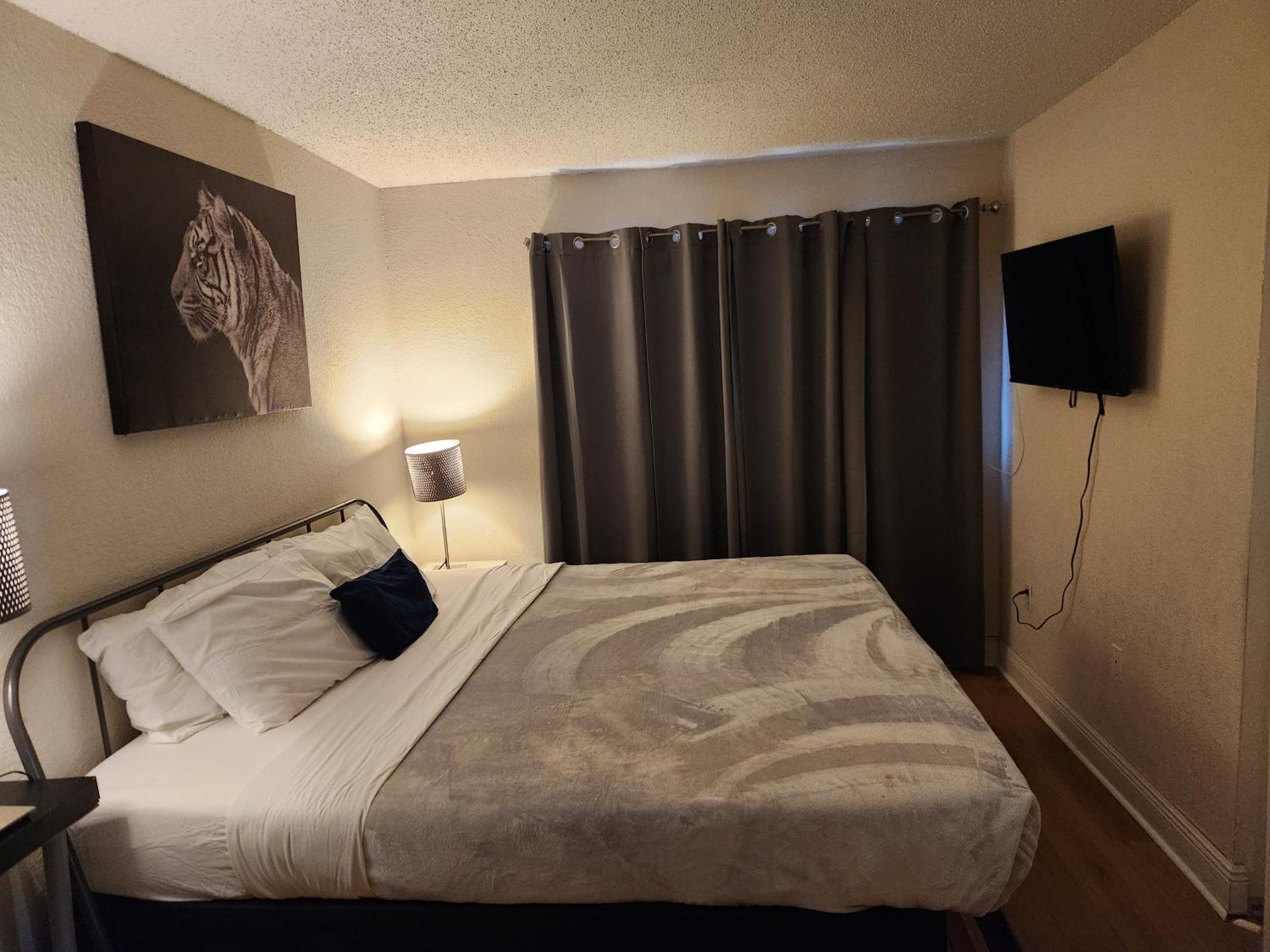 Centauri Vacation Rentals Beautiful 2-Bedroom Condo, Near All Orlando Attractions, Free Parking & Wi-Fi, King Bed, #1 Zewnętrze zdjęcie